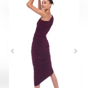 Norma Kamali Diana Gown in Plum